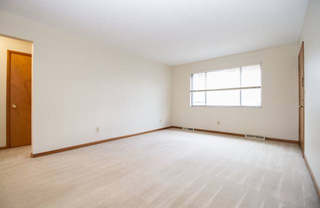 3036 Carskaddon Ave Gallery 2