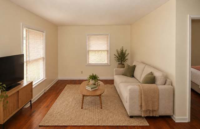 2-bedroom home on Vinton Street Gallery 1
