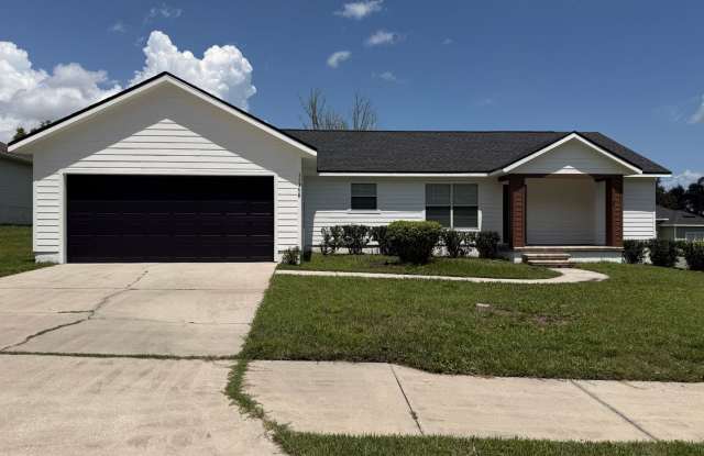 Beautifully Updated Wellington Place Home! Gallery 1
