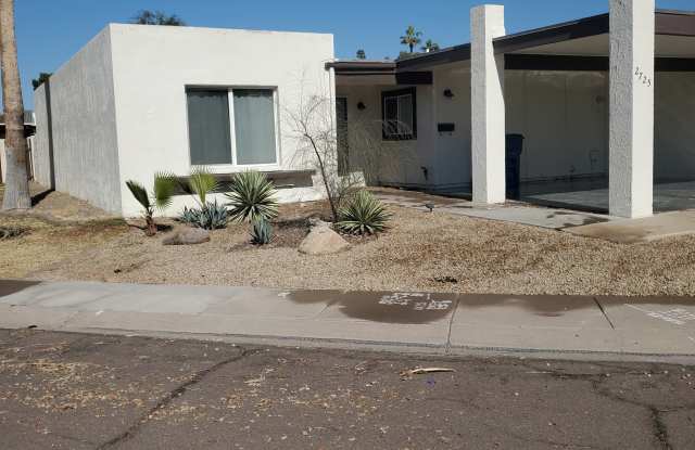 2725 South Azalea Drive photos photos