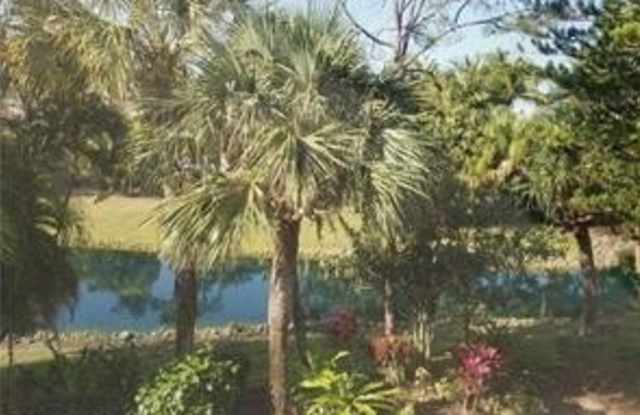 2448 Hidden Lake Dr Gallery 3