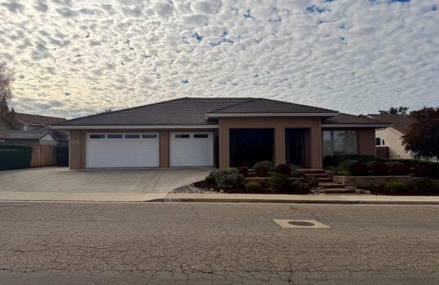 512 Larkfield Pl photos photos