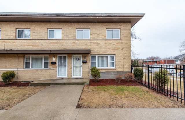 1417 Hervey Avenue - 1417 Hervey Avenue, North Chicago, IL 60064