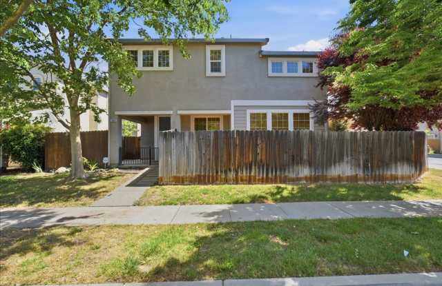 2803 Crested St photos photos