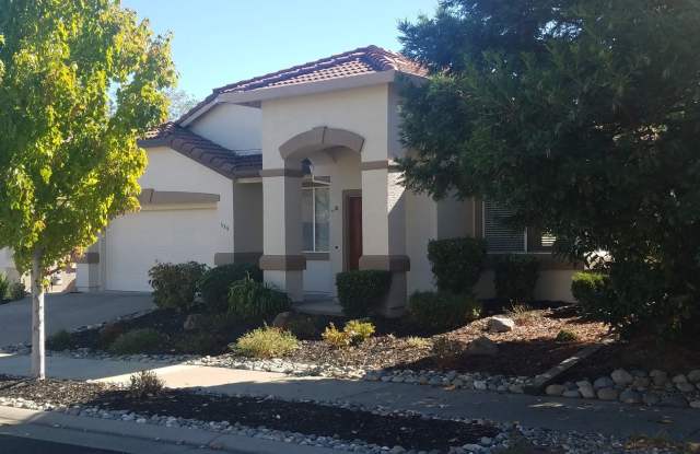 Roseville, Cresleigh Highlands, Near Galleria Mall, Single Story 3/4 Bed/office , Gardner, Patio Fenced Yard photos photos