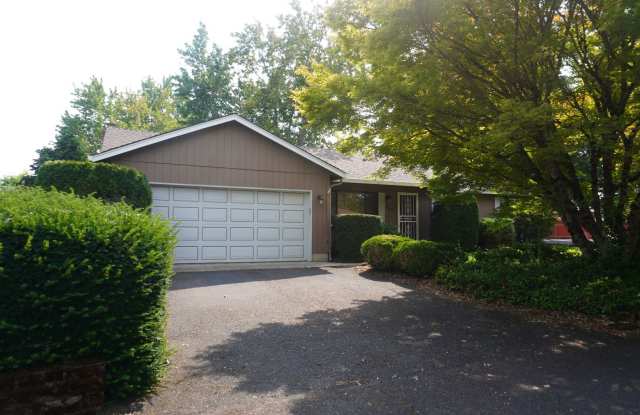 Beautiful Lincoln Neighborhood Home for Lease - 4631 NW Lincoln Ave photos photos