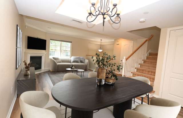 4035 Bluff View Way photos photos