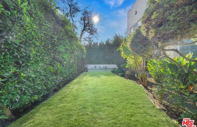 743 N Las Palmas Ave photos photos