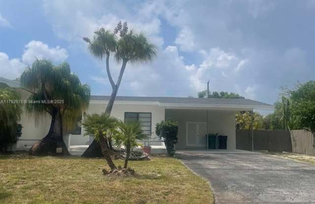 9320 SW 125th Ter photos photos