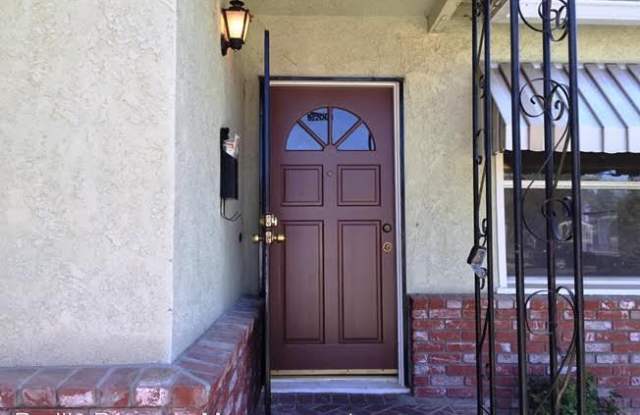 6706 Jumilla Ave. Gallery 2