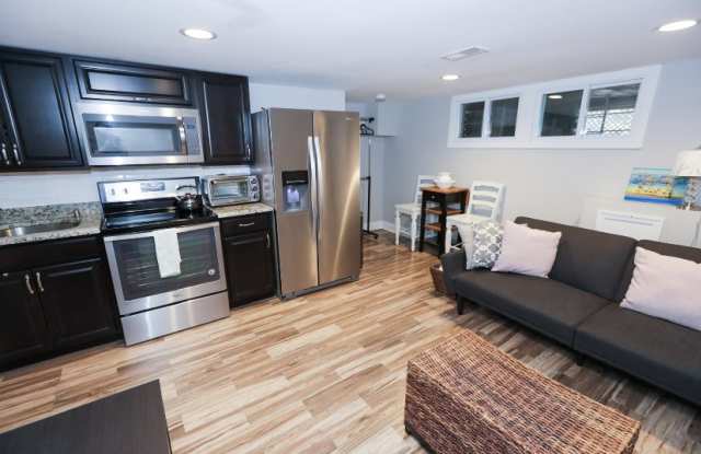 924 15th Street Southeast - 924 15th Street Southeast, Washington, DC 20003