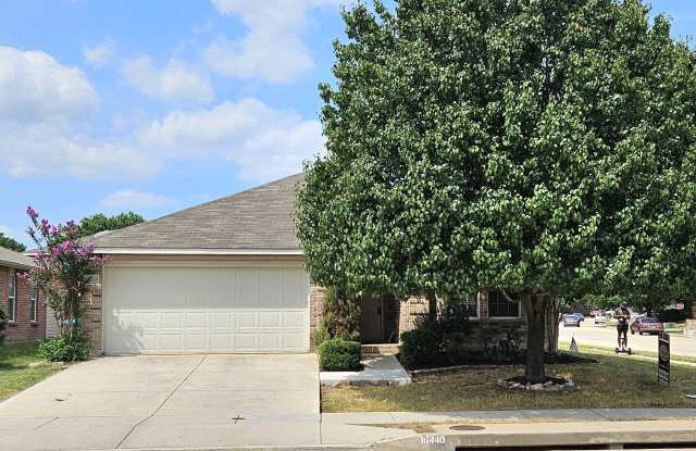 16440 Cowboy Trl - 16440 Cowboy Trail, Fort Worth, TX 76247