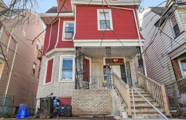 37 SEYMOUR AVE - 37 Seymour Avenue, Newark, NJ 07108