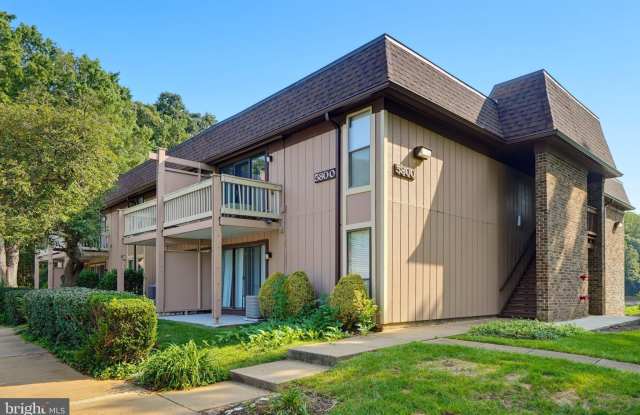 5800 ROYAL RIDGE Drive Gallery 1