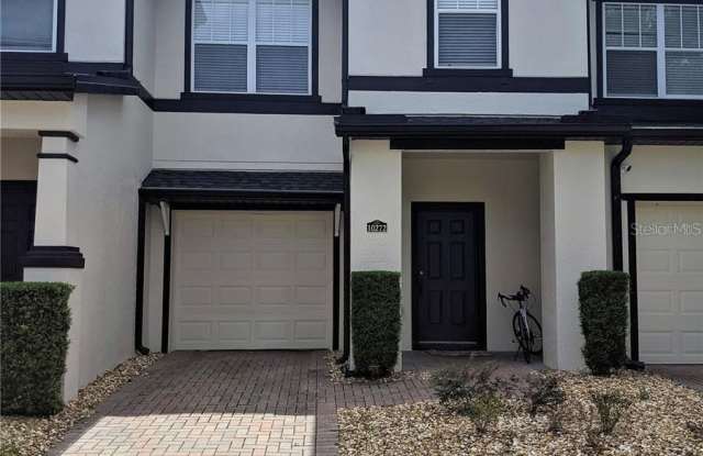 10272 PARK COMMONS Drive photos photos