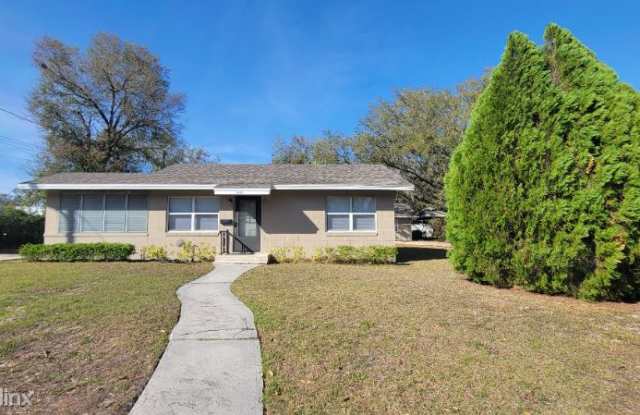 640 West Juniata Street - 640 West Juniata Street, Clermont, FL 34711