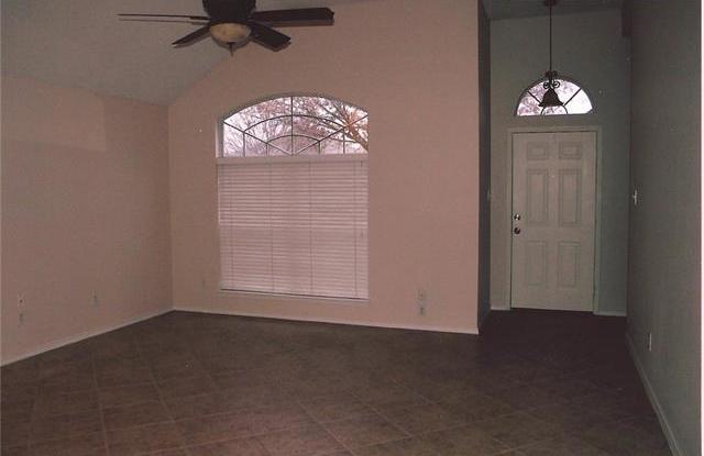 1526 Oak Tree Road Gallery 4
