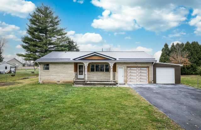 Charming 3-Bedroom Ranch Home for Rent photos photos