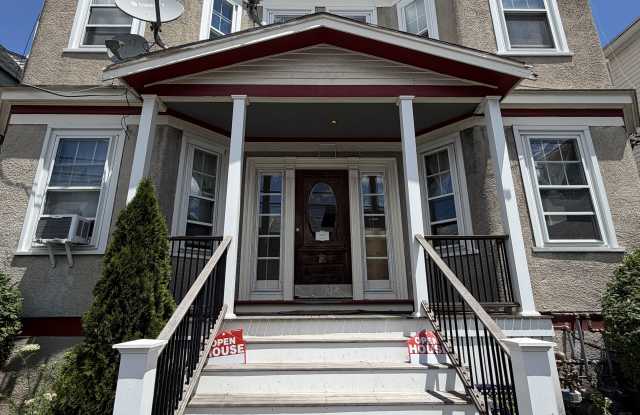 12 Dolphin Avenue Gallery 1