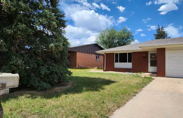 2 Bed, 1 Bath Home with Brand New LVP Flooring Available NOW! photos photos
