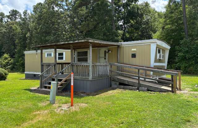 2 BDRM 1 BA SINGLEWIDE MOBILE HOME IN PARK, INSIDE PET OK EXTRA $25 PER MONTH photos photos