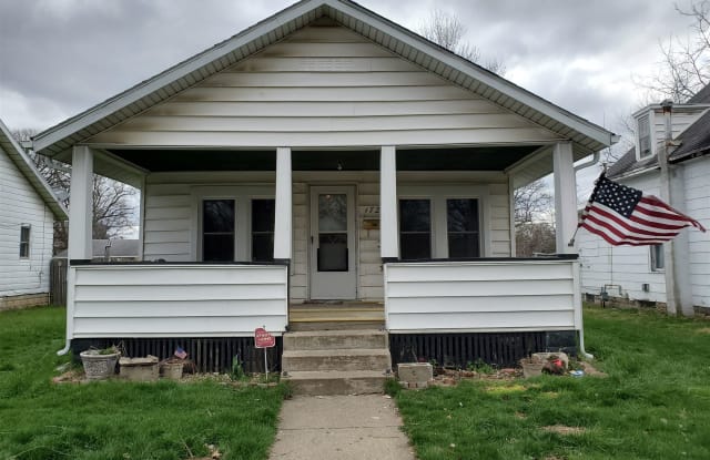1722 Caroline St - 1722 Caroline Street, South Bend, IN 46613