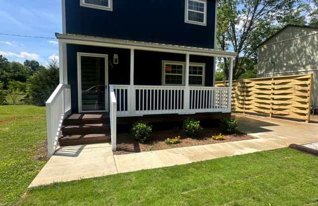 Tiny Home - MOVE IN SPECIAL photos photos