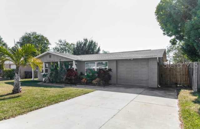 3736 DARLINGTON ROAD - 3736 Darlington Road, Holiday, FL 34691