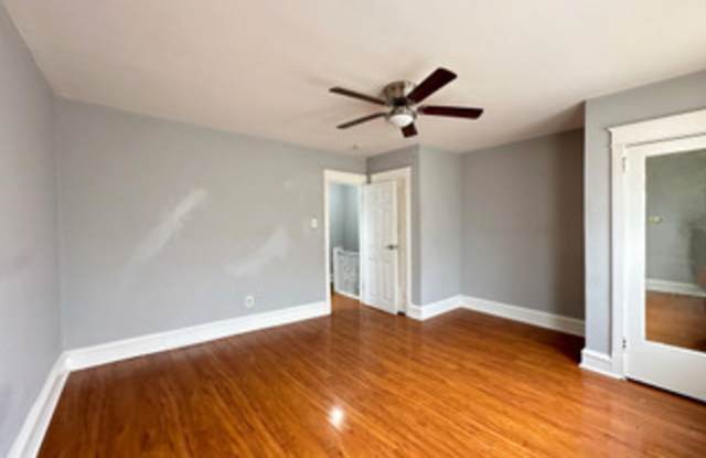 6919 Guliford Gallery 4