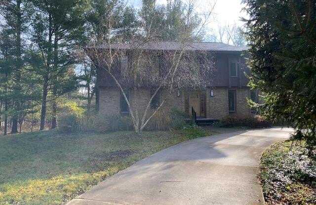 2732 Danbury Lane Gallery 2