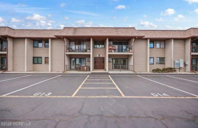 330 Shore Drive photos photos