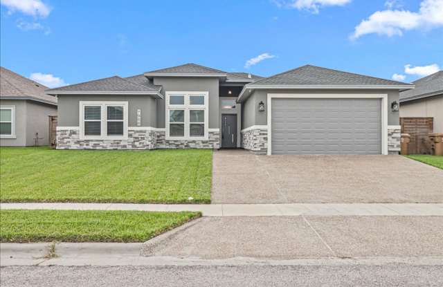 7958 Snake River - 4/bedroom 2/bathroom - $2,795/month photos photos