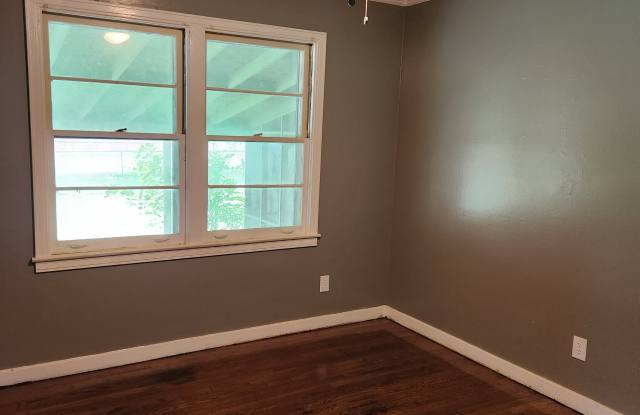 5863 Canton Park Drive Gallery 3