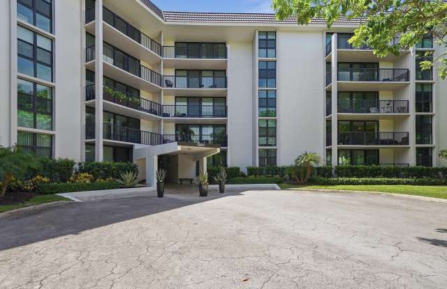 1301 RIVER REACH Drive Gallery 3