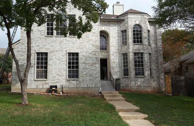 223 WILLOWBLUFF DR Gallery 1