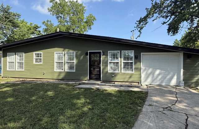 744 E 48th Pl photos photos