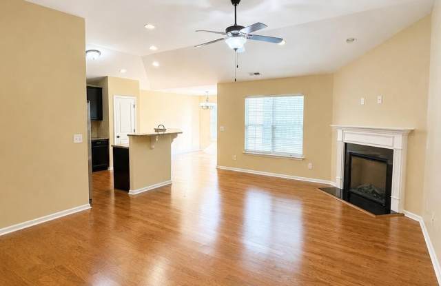 3628 Thornbrook Drive Gallery 2