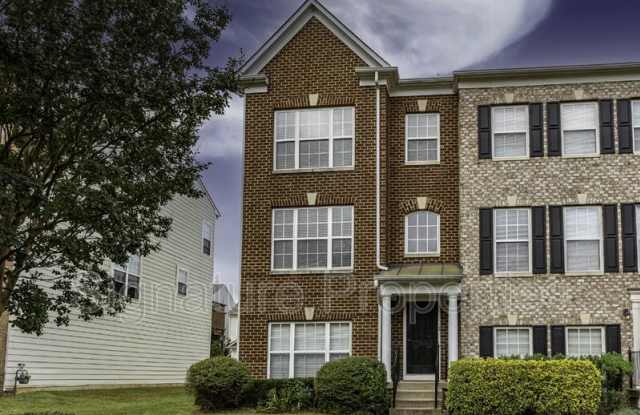 1112 Hampton St photos photos