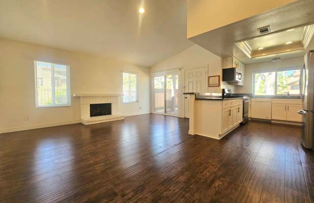 Beautiful 2-Bedroom Home Now Available photos photos