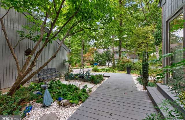 2003 UPPER LAKE Drive Gallery 3