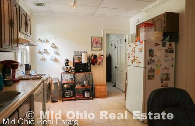51 Stewart Ave Gallery 4