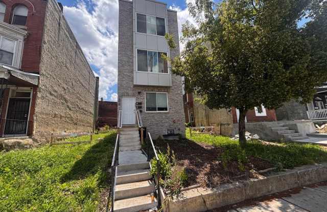 1204 W ERIE Avenue photos photos