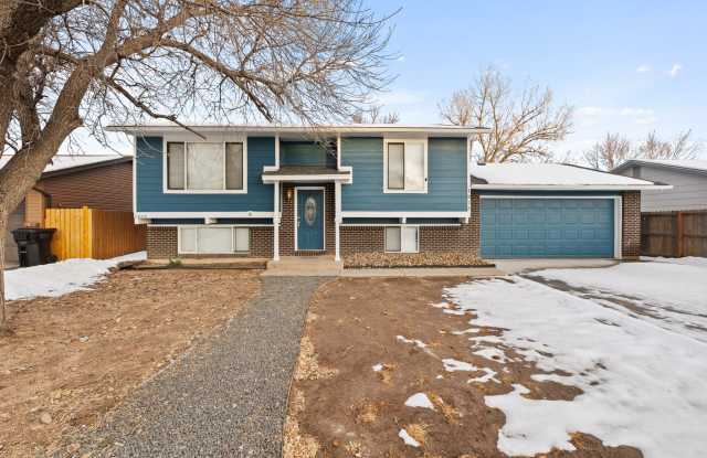 1875 Shawnee Dr photos photos