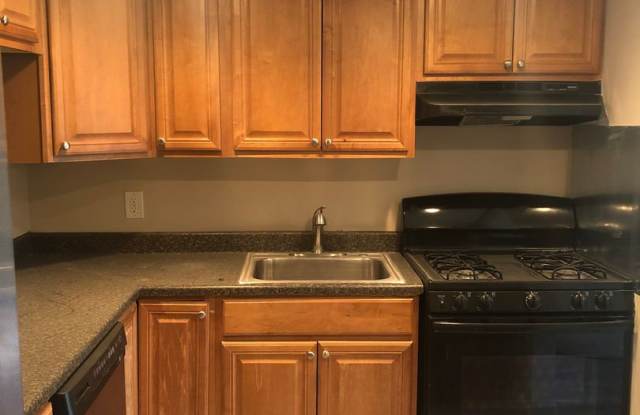 Fully Renovated Townhome in Cherry Hill Manor Gallery 3
