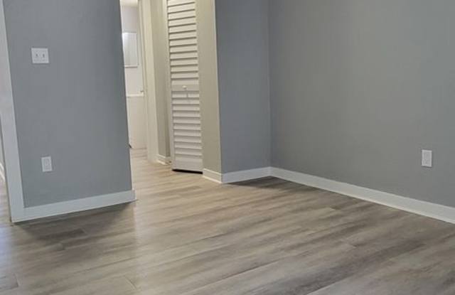 6823 SW 4th Place photos photos