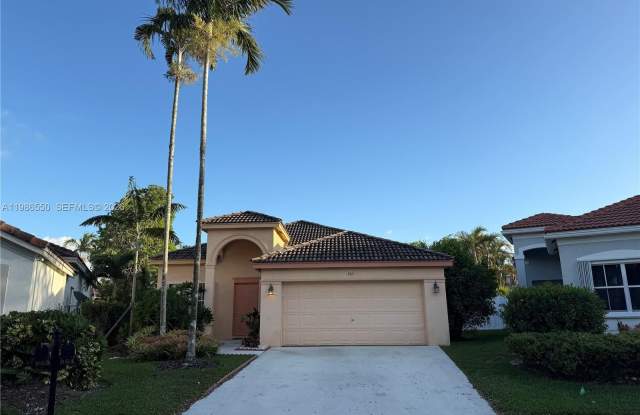 964 Tanglewood Cir photos photos