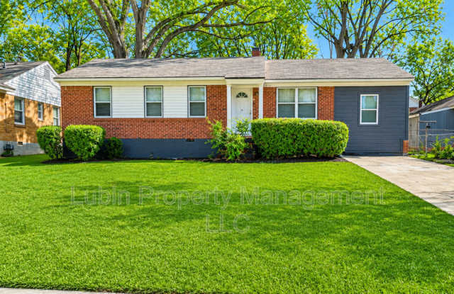 3558 Hallbrook St photos photos