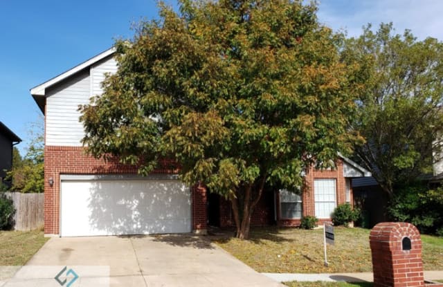 1605 Caplin Drive - 1605 Caplin Drive, Arlington, TX 76018