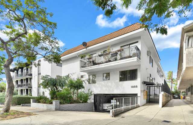 1009 N. Edinburgh Ave photos photos