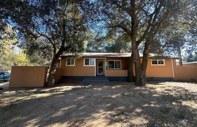 Charming 3 bedroom 2 bath home - 8149 Valley View Trail, Pine Valley, CA 91962
